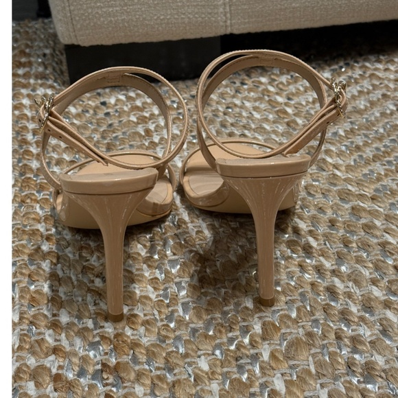 Stuart Weitzman - Crystal Buckle 95 Patent Leather Sandals in Taupe - US W 8.5 - Picture 6 of 13